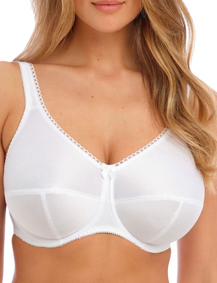 A supportive full cup underwired bra for a fuller bust